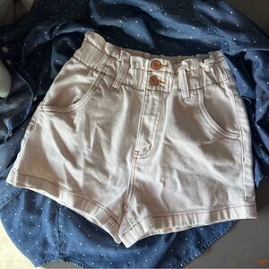 SO Elastic Waist Mom Shorts Cream